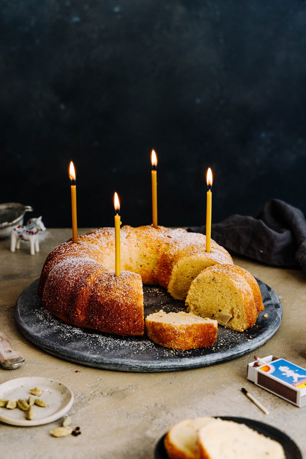 Crumbs & Crust Fika I Magazin + E-Book-Bundle